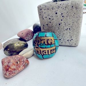 Turquoise and brass ring 👑